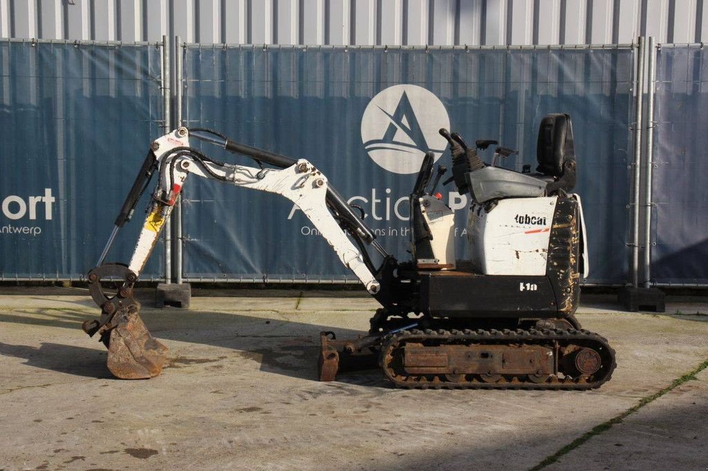 Minibagger typu Bobcat E10, Gebrauchtmaschine v Antwerpen (Obrázek 2)