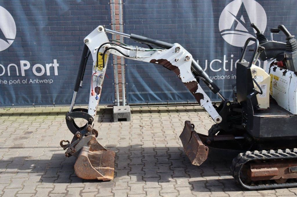 Minibagger от тип Bobcat E10, Gebrauchtmaschine в Antwerpen (Снимка 11)