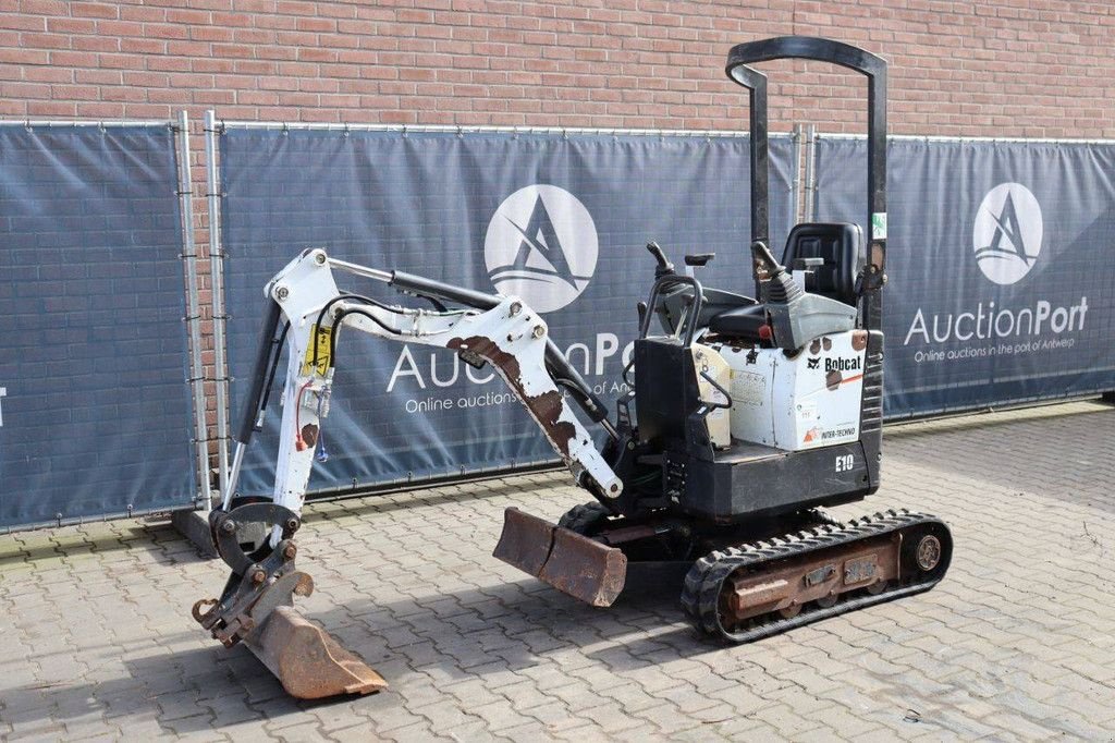 Minibagger от тип Bobcat E10, Gebrauchtmaschine в Antwerpen (Снимка 10)