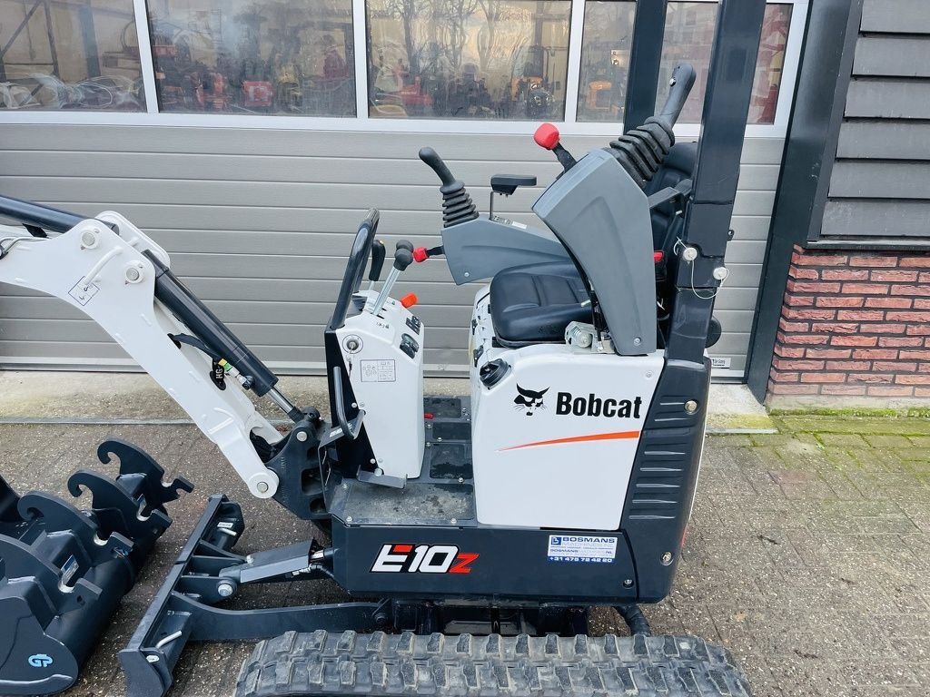 Minibagger van het type Bobcat E10z minigraver NIEUW incl CW05 wissel + 3 bakken, Neumaschine in Neer (Foto 8)