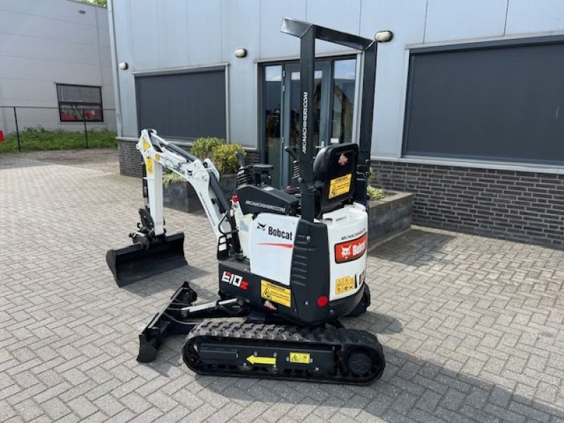 Minibagger du type Bobcat E10Z, Gebrauchtmaschine en Cuijk (Photo 3)