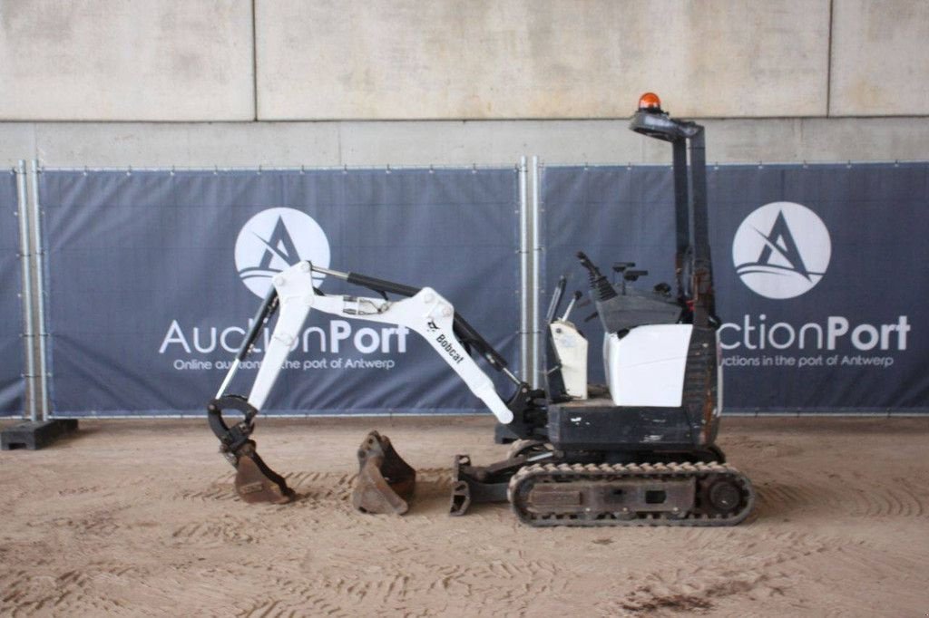 Minibagger Türe ait Bobcat E10Z, Gebrauchtmaschine içinde Antwerpen (resim 2)