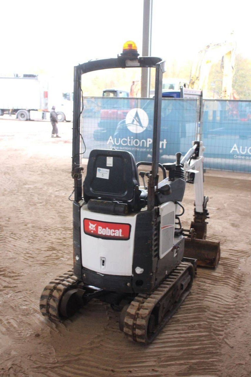 Minibagger Türe ait Bobcat E10Z, Gebrauchtmaschine içinde Antwerpen (resim 5)