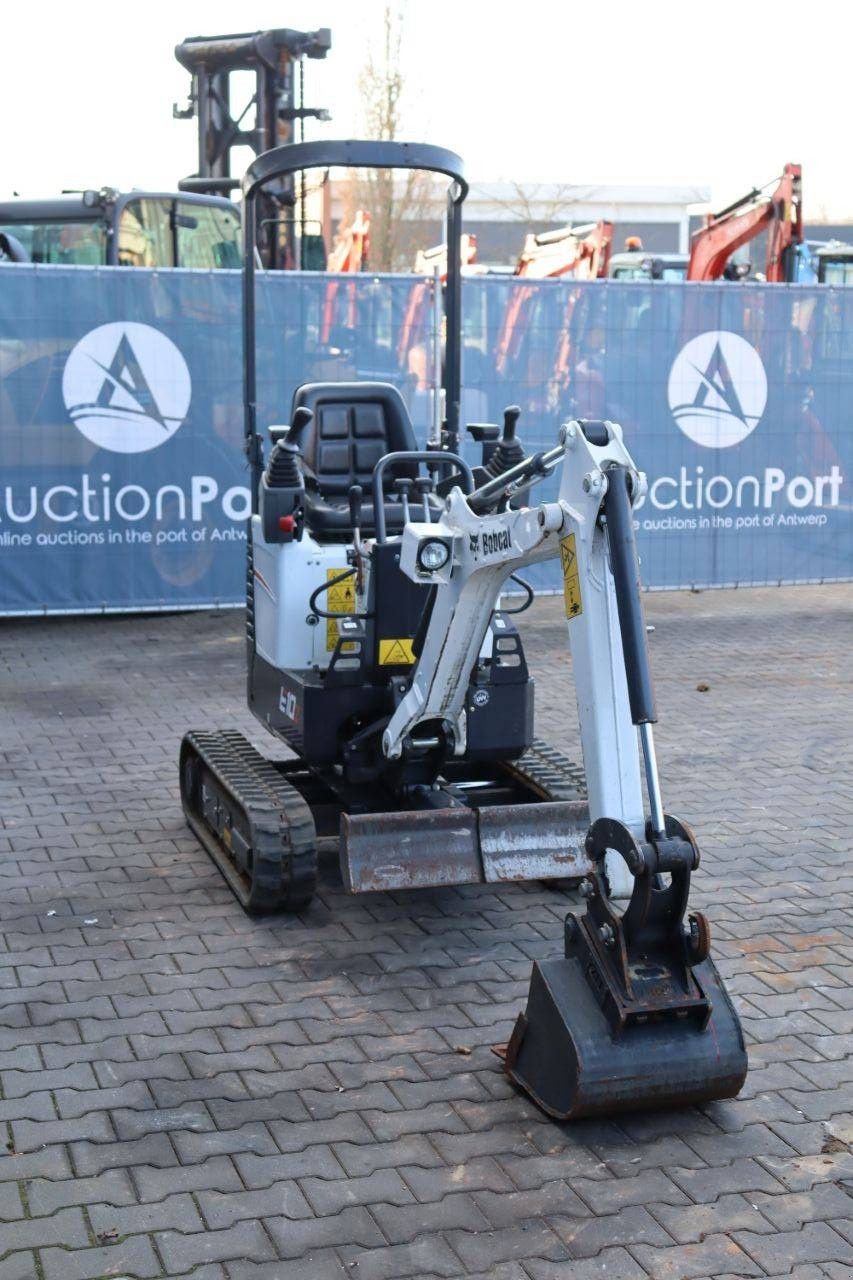 Minibagger of the type Bobcat E10Z, Gebrauchtmaschine in Antwerpen (Picture 8)