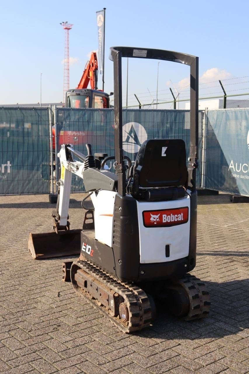 Minibagger типа Bobcat E10z, Gebrauchtmaschine в Antwerpen (Фотография 4)