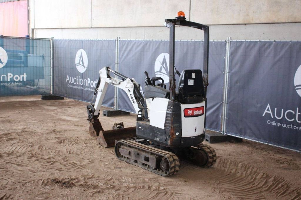 Minibagger типа Bobcat E10Z, Gebrauchtmaschine в Antwerpen (Фотография 3)