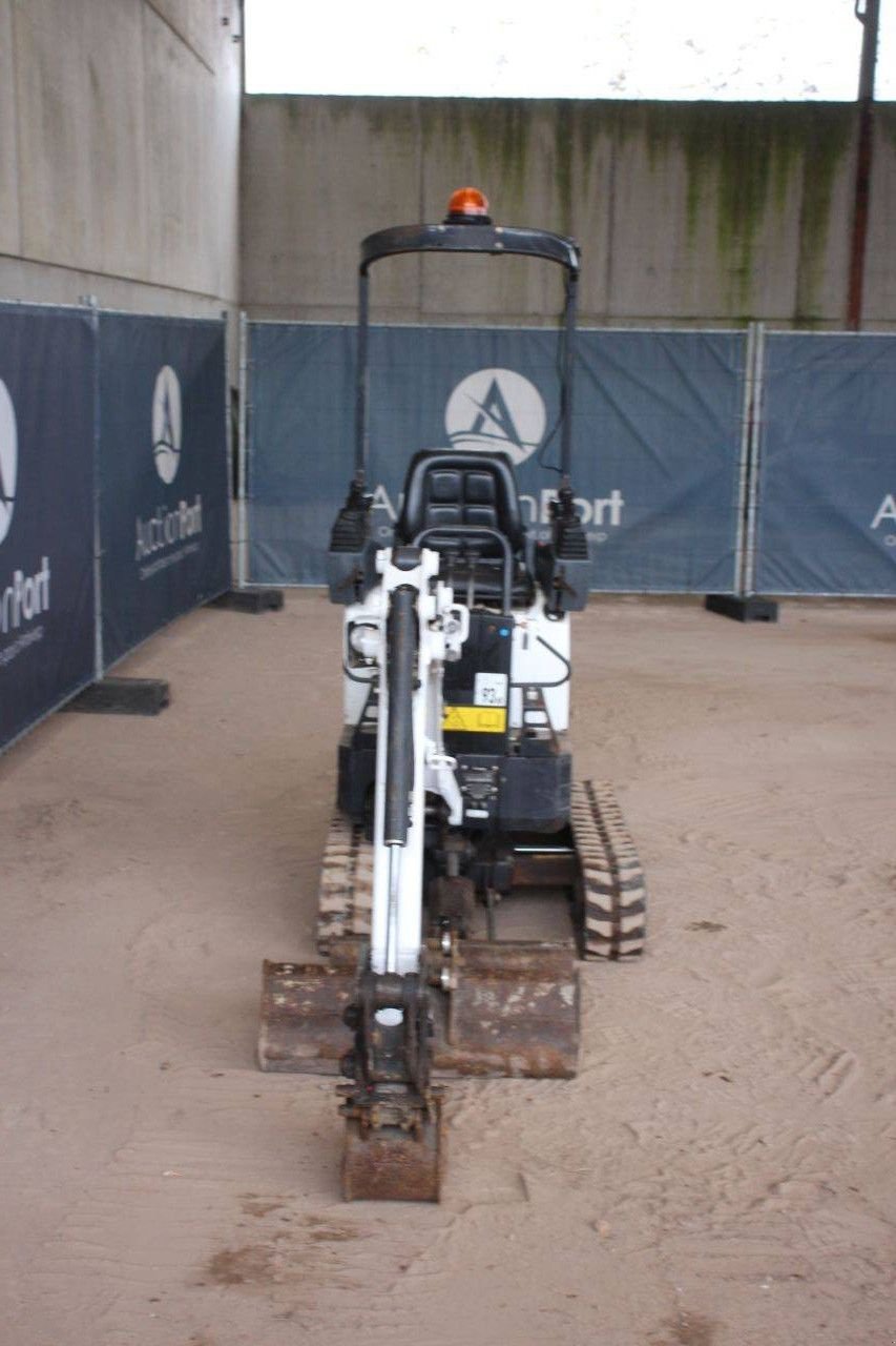 Minibagger типа Bobcat E10Z, Gebrauchtmaschine в Antwerpen (Фотография 8)