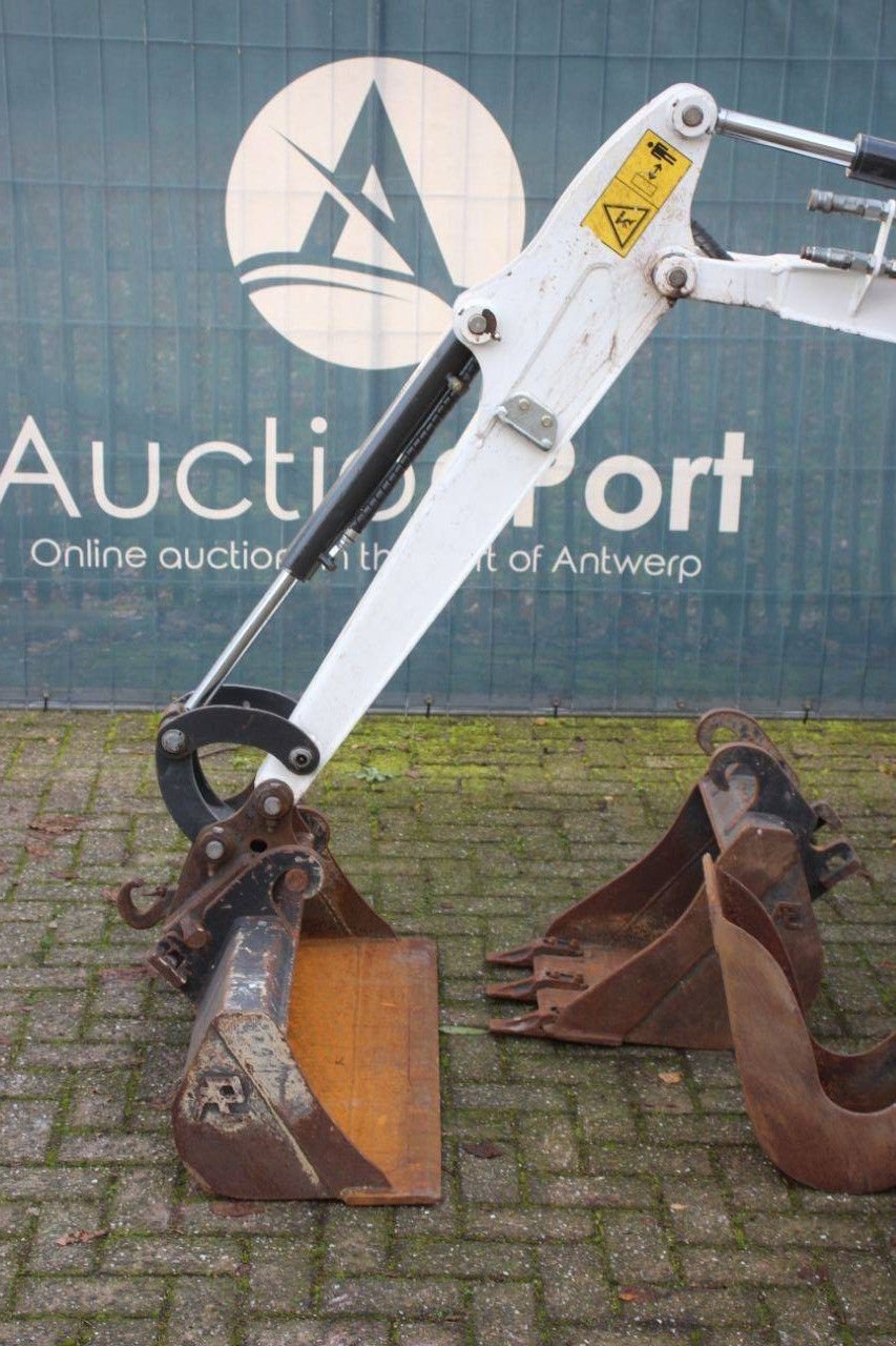 Minibagger типа Bobcat E17 C, Gebrauchtmaschine в Antwerpen (Фотография 11)