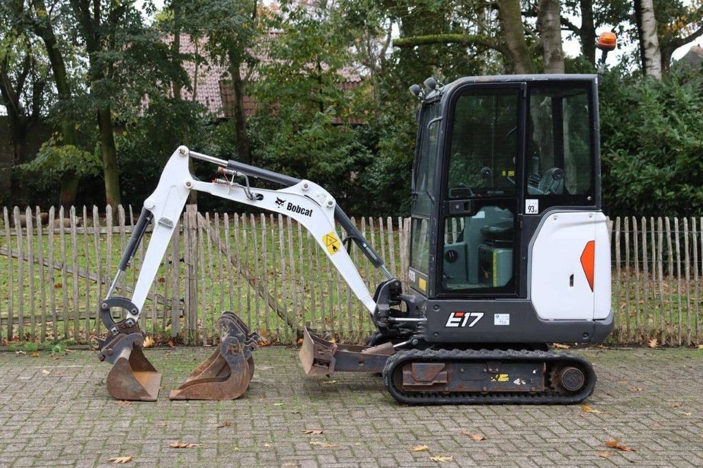 Minibagger des Typs Bobcat E17, Gebrauchtmaschine in Antwerpen (Bild 1)