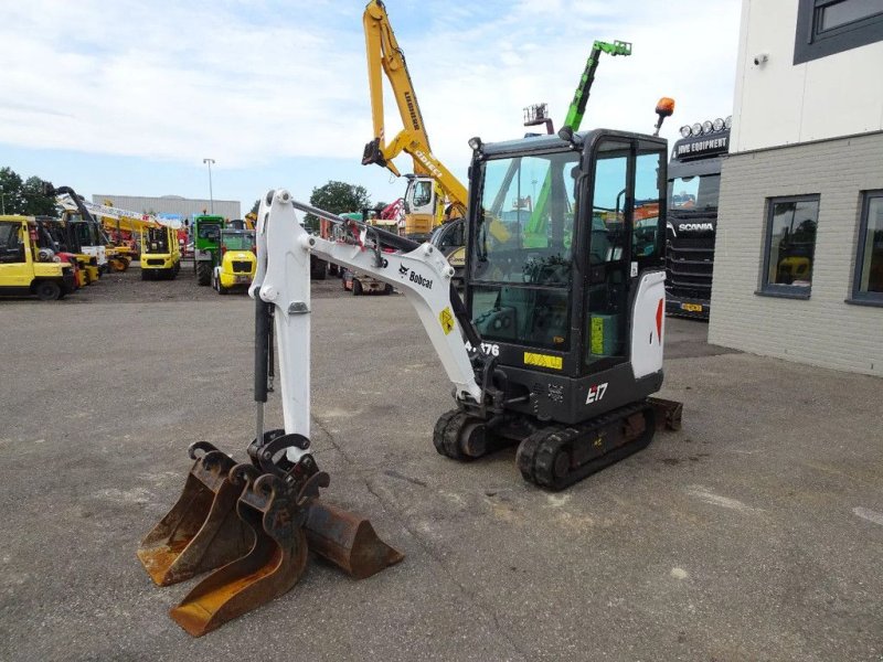 Minibagger от тип Bobcat E17, Gebrauchtmaschine в Zutphen (Снимка 1)