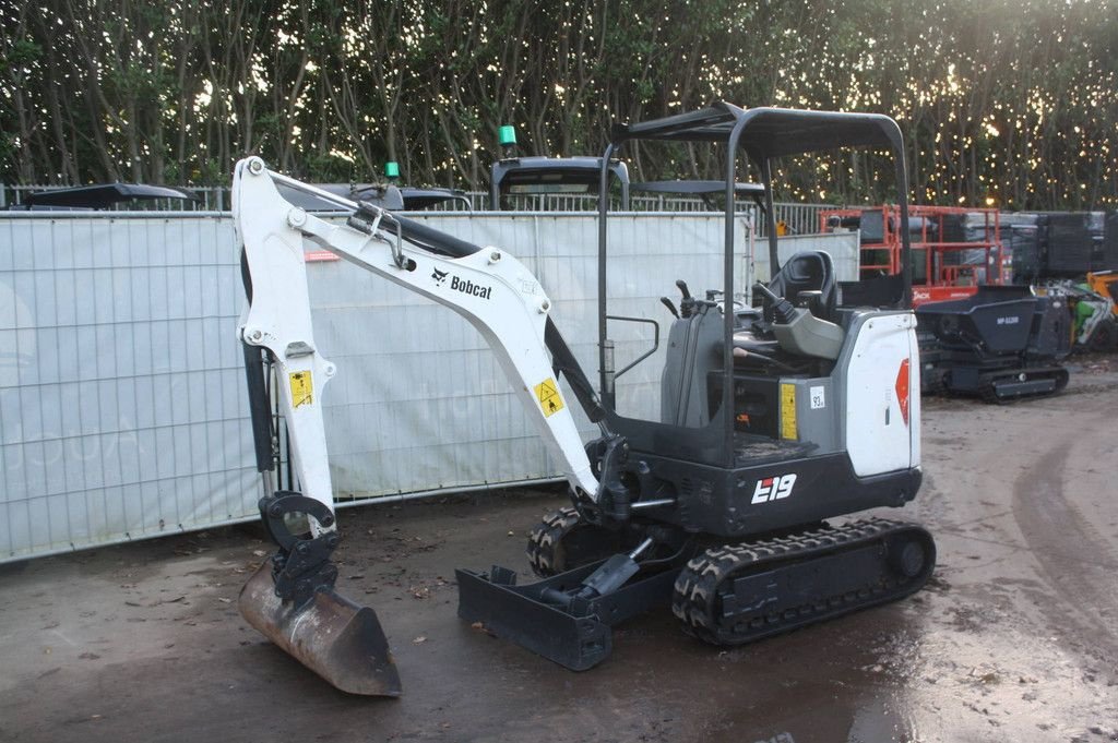 Minibagger van het type Bobcat E19, Gebrauchtmaschine in Antwerpen (Foto 1)