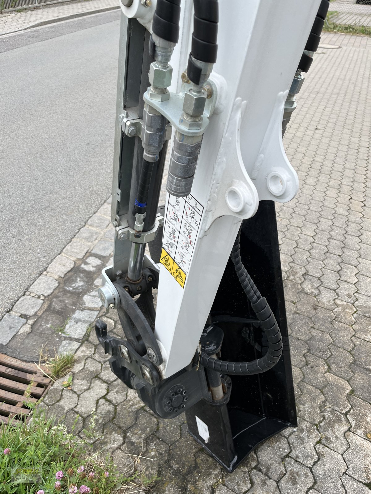 Minibagger des Typs Bobcat E19, Neumaschine in Söchtenau (Bild 13)