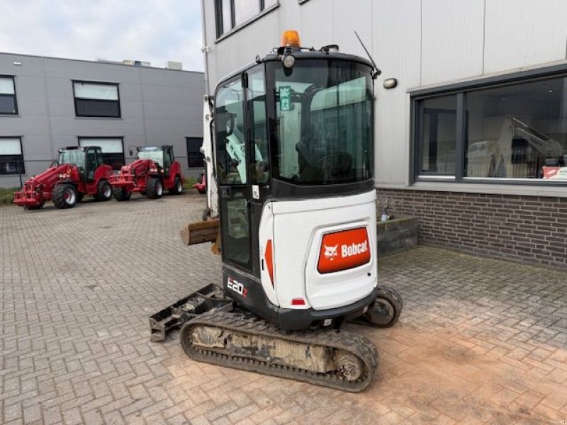 Minibagger des Typs Bobcat E20, Gebrauchtmaschine in Cuijk (Bild 3)