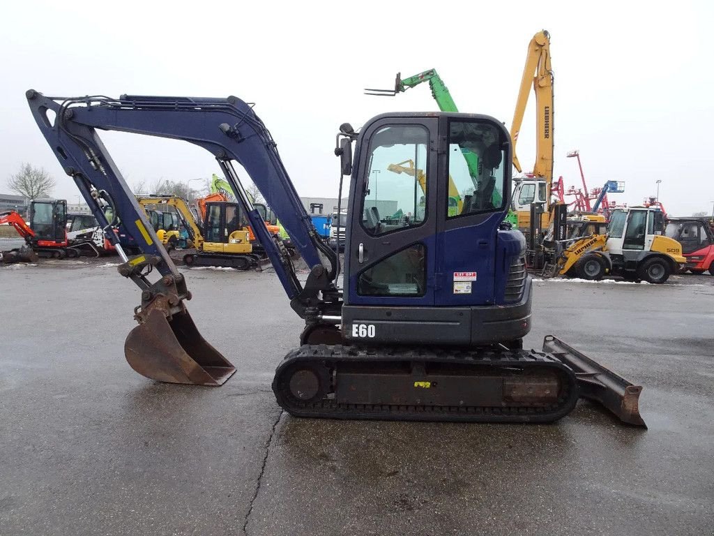 Minibagger a típus Bobcat E60, Gebrauchtmaschine ekkor: Zutphen (Kép 5)