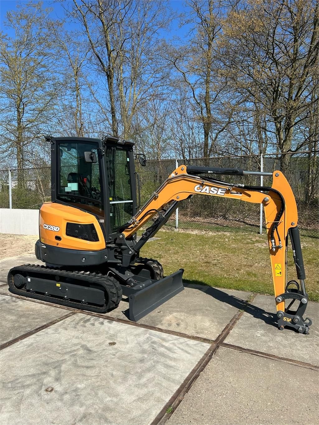 Minibagger of the type Case Construction CX28D, Neumaschine in Almelo (Picture 4)