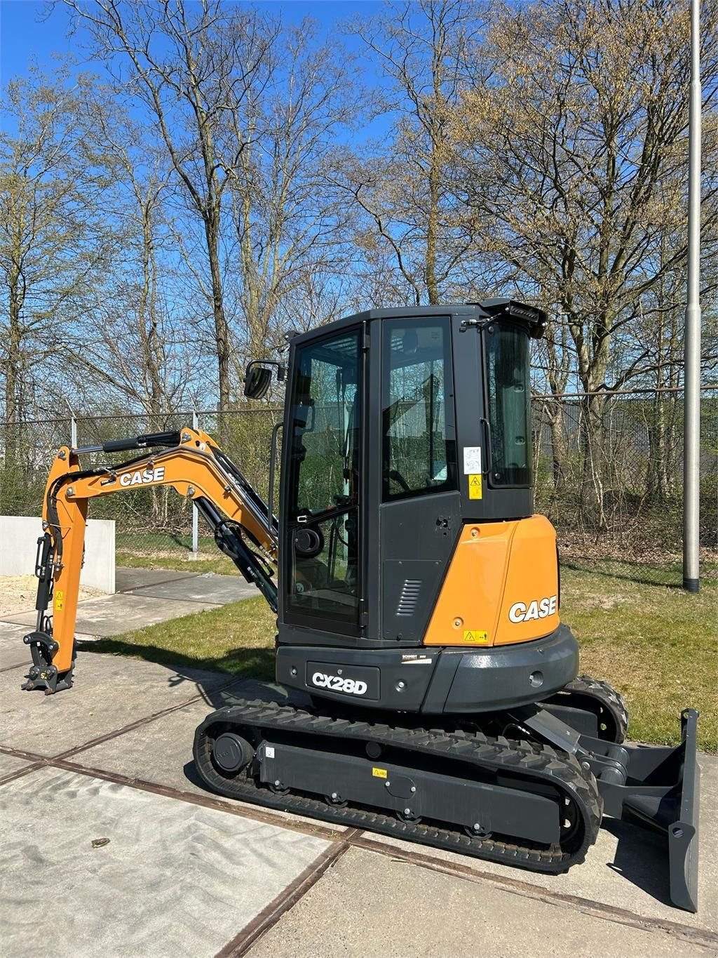 Minibagger of the type Case Construction CX28D, Neumaschine in Almelo (Picture 3)