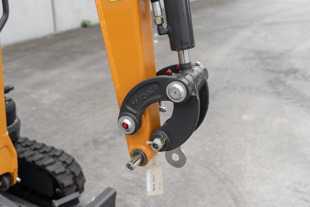 Minibagger des Typs Case CX 12 D, Neumaschine in Moerbeke (Bild 9)