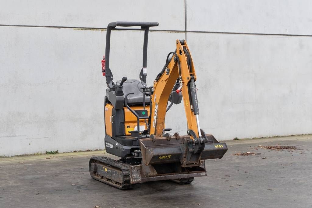 Minibagger des Typs Case CX 12 D, Gebrauchtmaschine in Moerbeke (Bild 2)