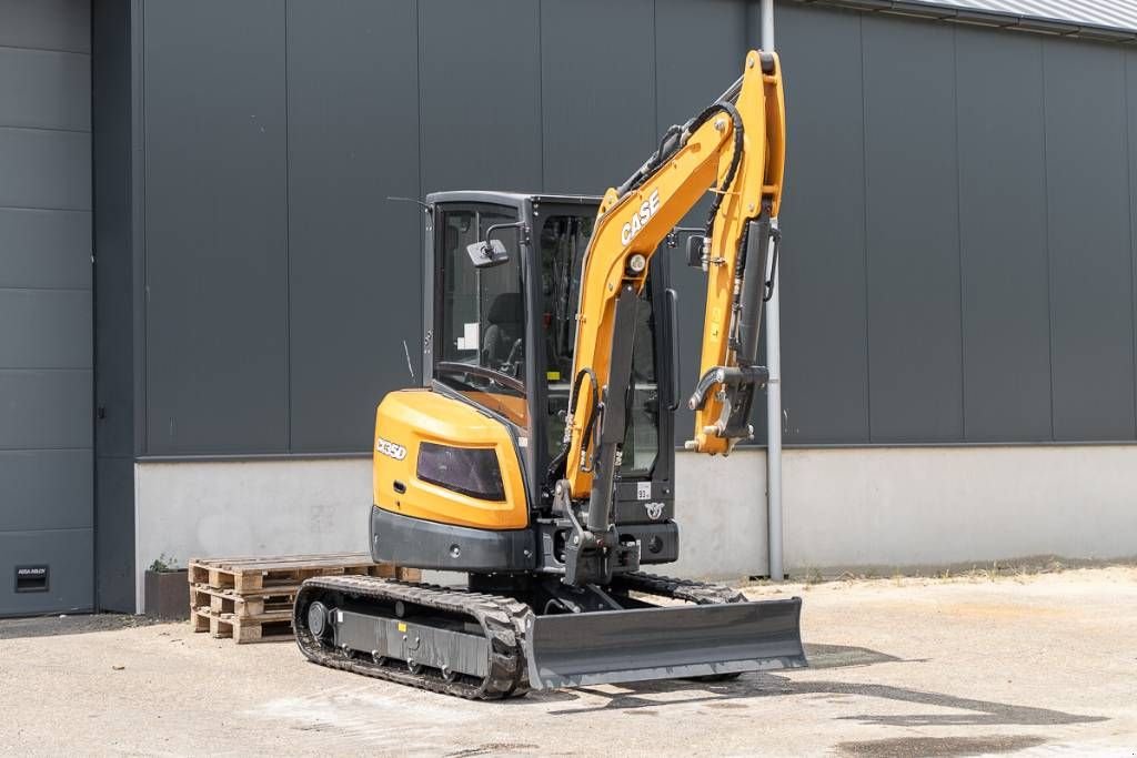 Minibagger of the type Case CX 35 D, Neumaschine in Moerbeke (Picture 3)
