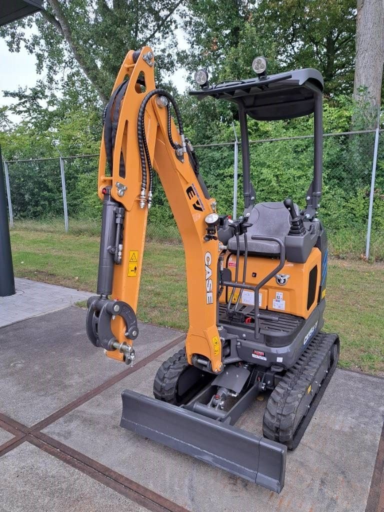 Minibagger del tipo Case CX15EV, Neumaschine en Almelo (Imagen 2)