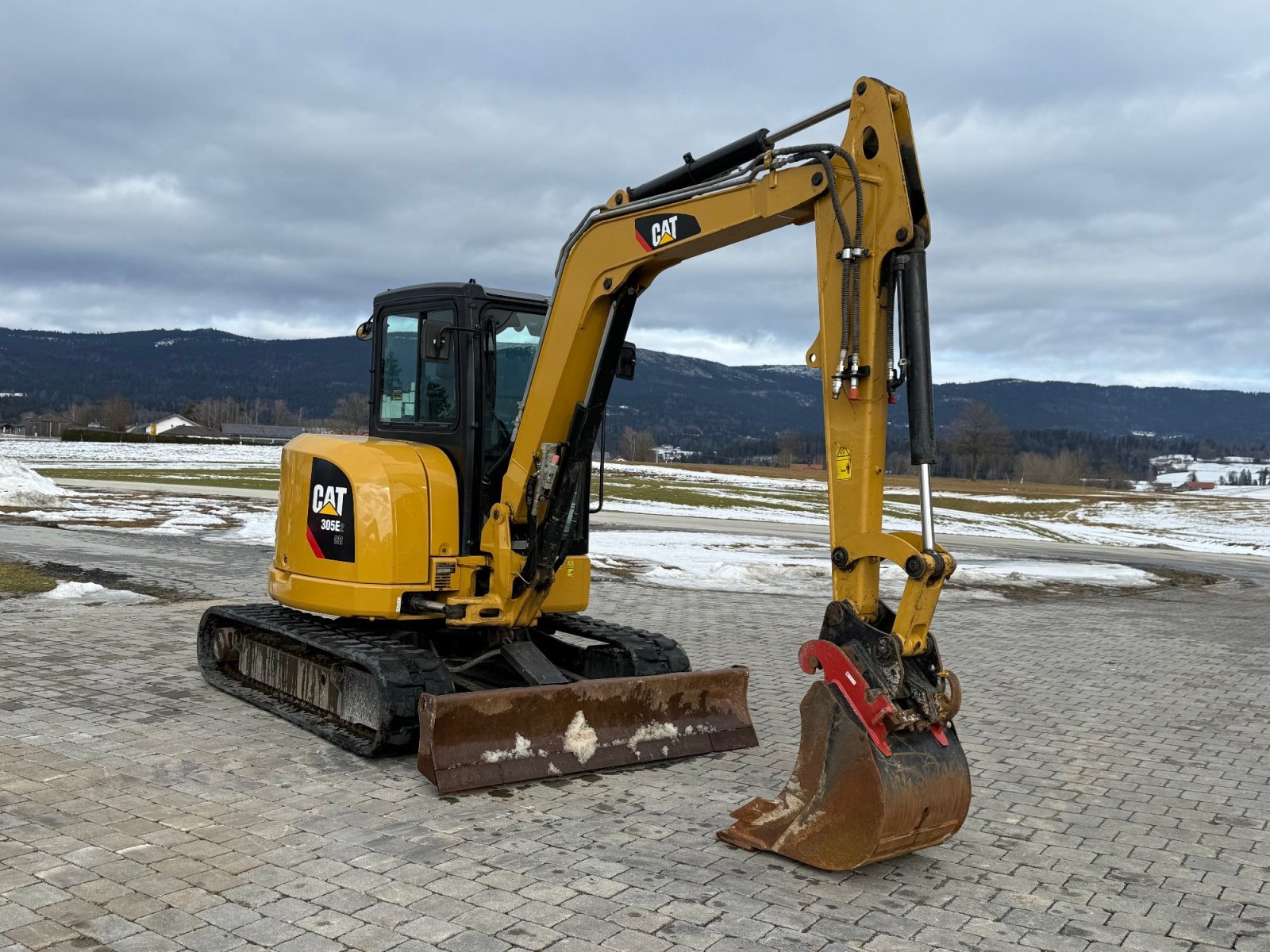 Minibagger typu CAT 305E2 CR, Gebrauchtmaschine w Neureichenau (Zdjęcie 2)