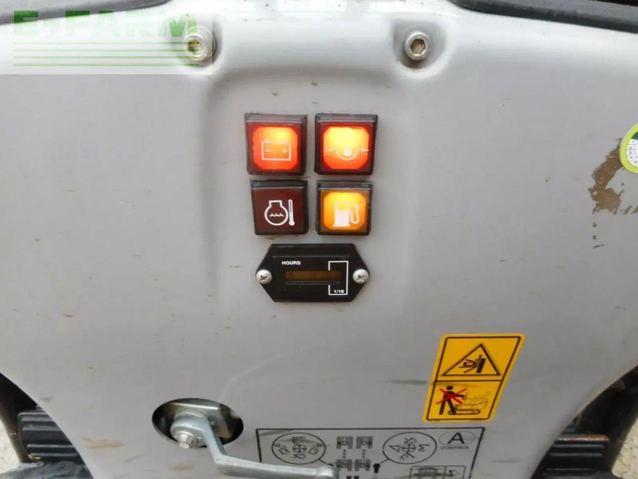 Minibagger typu Caterpillar 300.9d ( 1.087kg ) mit sw + 3 löffel, Gebrauchtmaschine w ST. NIKOLAI/DR. (Zdjęcie 9)