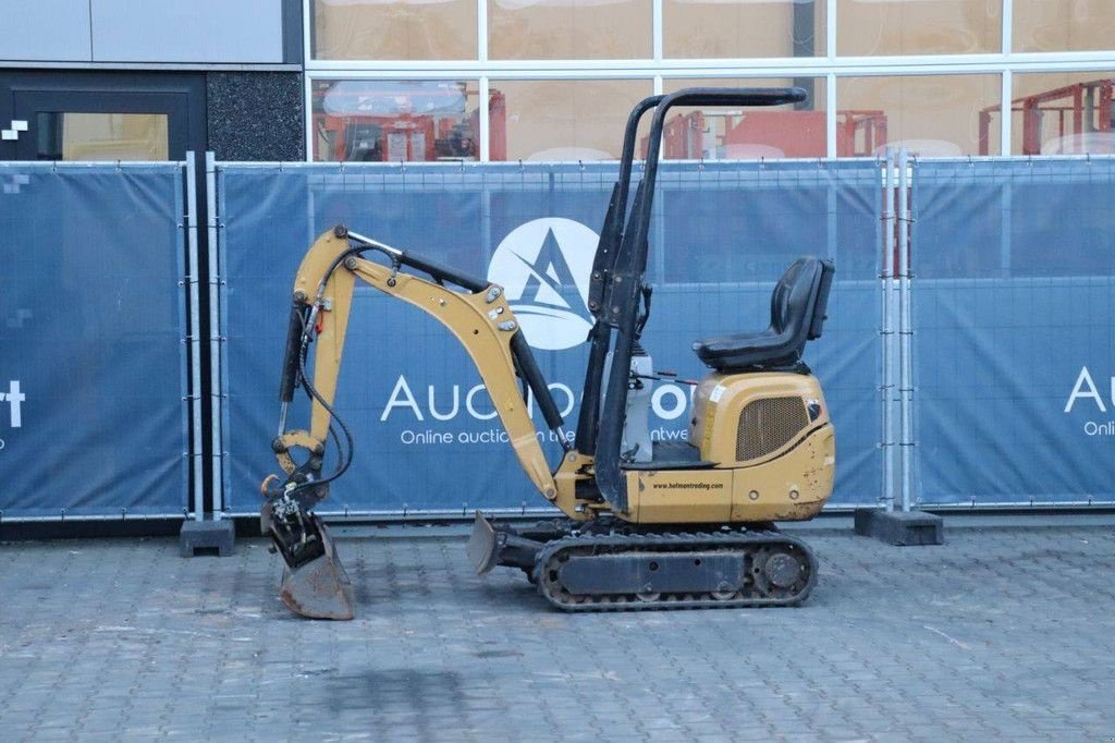 Minibagger van het type Caterpillar 300.9D, Gebrauchtmaschine in Antwerpen (Foto 1)