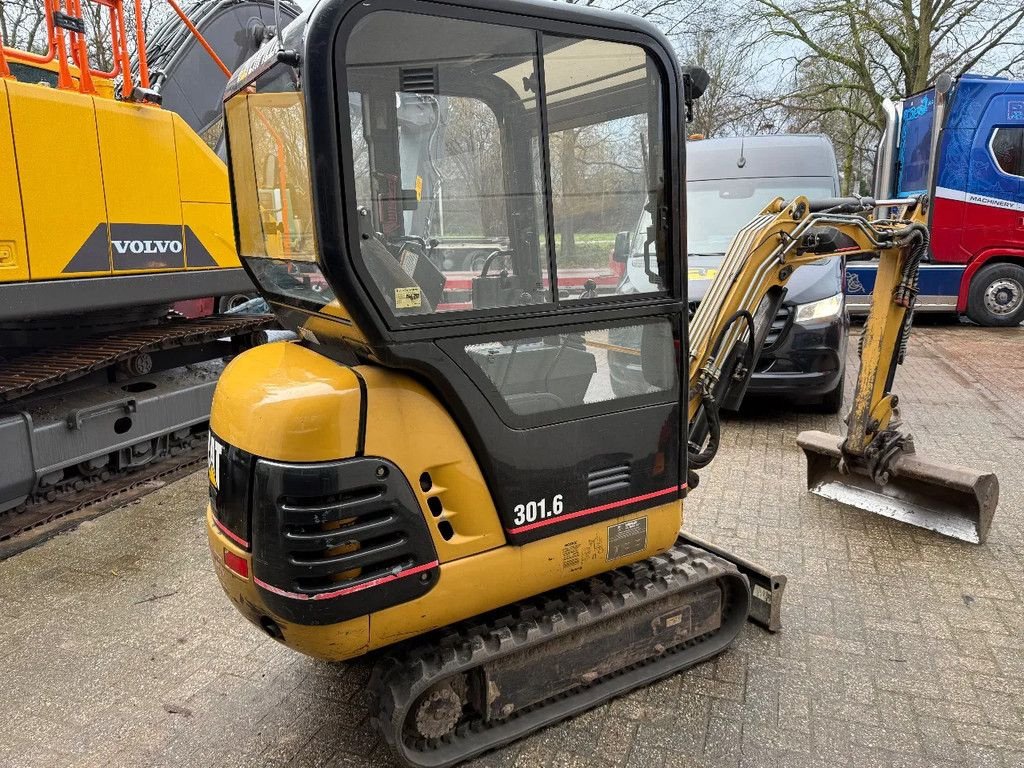 Minibagger от тип Caterpillar 301.6, Gebrauchtmaschine в Doetinchem (Снимка 3)