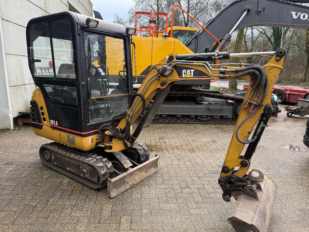 Minibagger от тип Caterpillar 301.6, Gebrauchtmaschine в Doetinchem (Снимка 4)