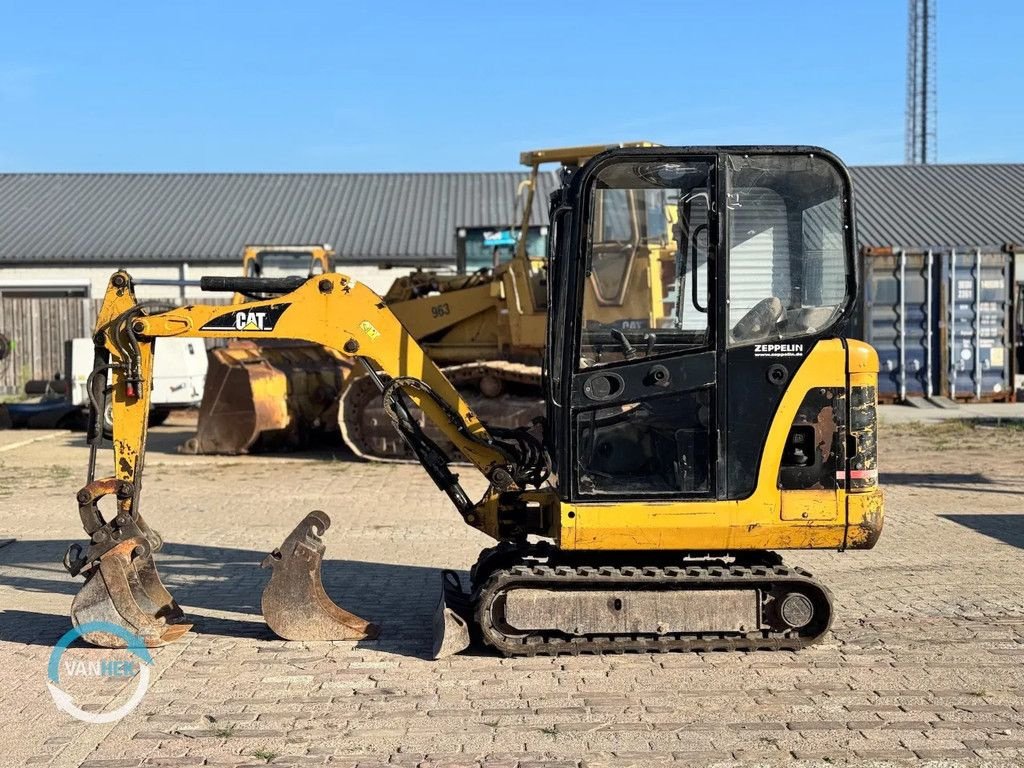 Minibagger des Typs Caterpillar 301.6C, Gebrauchtmaschine in Oost West en Middelbeers (Bild 1)