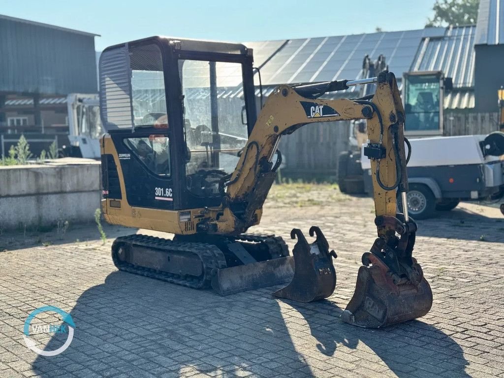Minibagger des Typs Caterpillar 301.6C, Gebrauchtmaschine in Oost West en Middelbeers (Bild 7)