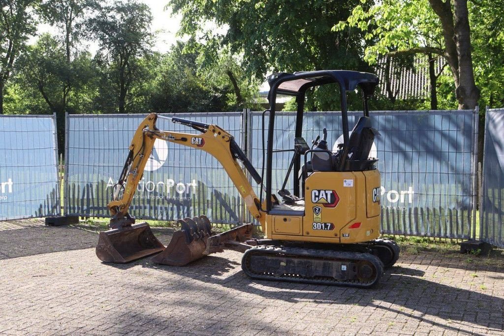 Minibagger типа Caterpillar 301.7, Gebrauchtmaschine в Antwerpen (Фотография 3)