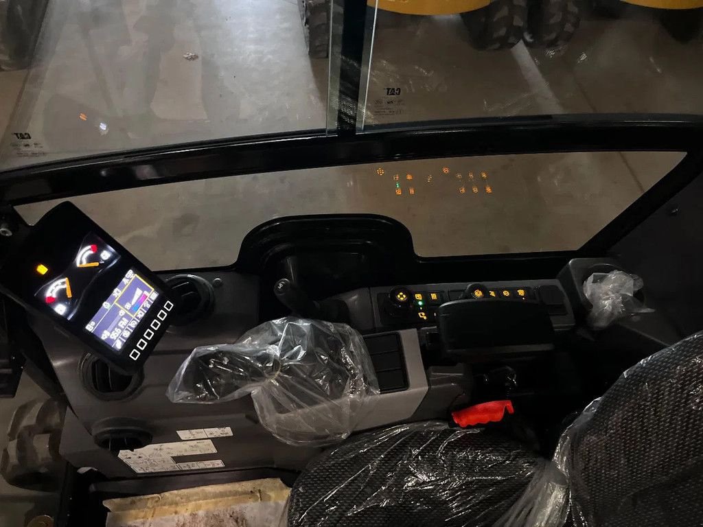 Minibagger of the type Caterpillar 301.8 New year price!!, Gebrauchtmaschine in Doetinchem (Picture 8)