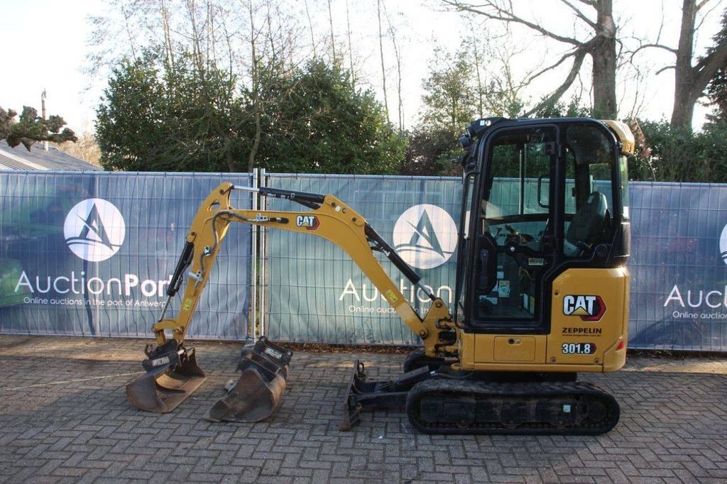 Minibagger του τύπου Caterpillar 301.8, Gebrauchtmaschine σε Antwerpen (Φωτογραφία 2)