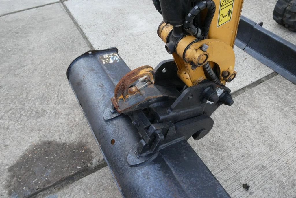 Minibagger za tip Caterpillar 301.8, Gebrauchtmaschine u Losdorp (Slika 7)