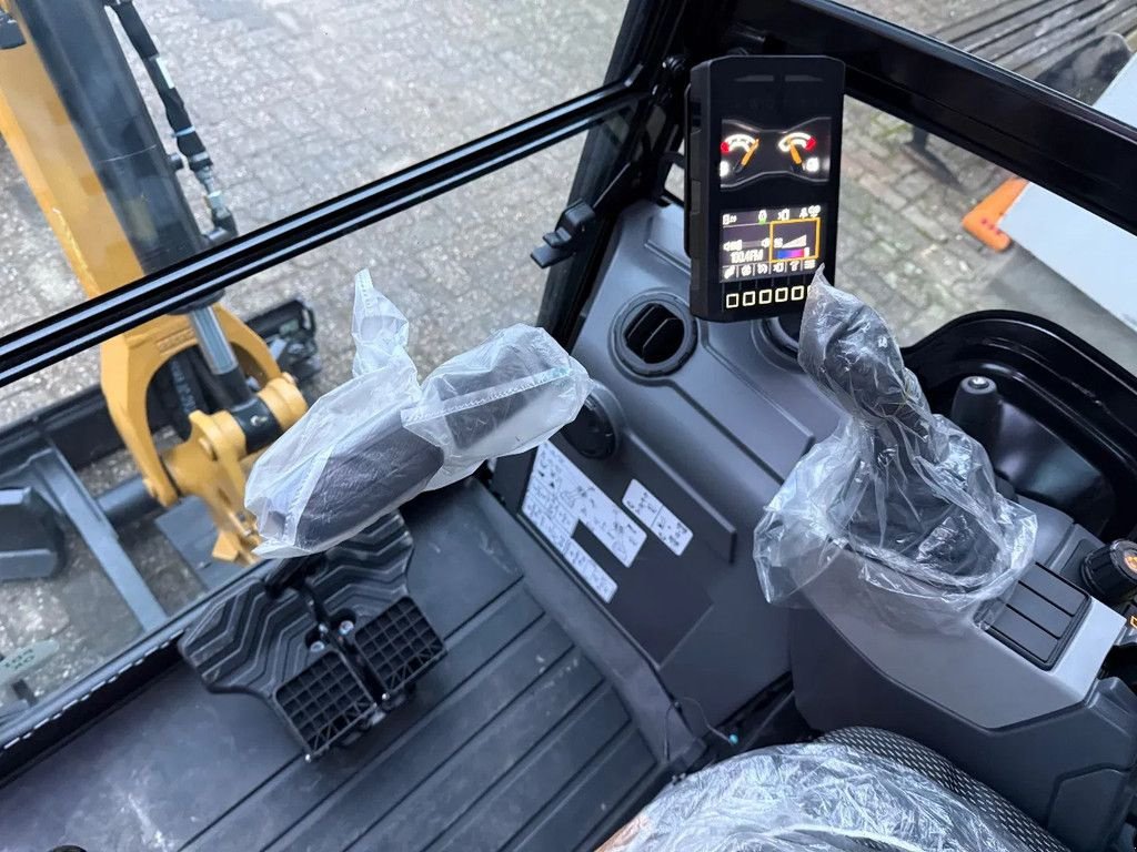 Minibagger tip Caterpillar 301.8NG, Gebrauchtmaschine in Doetinchem (Poză 7)