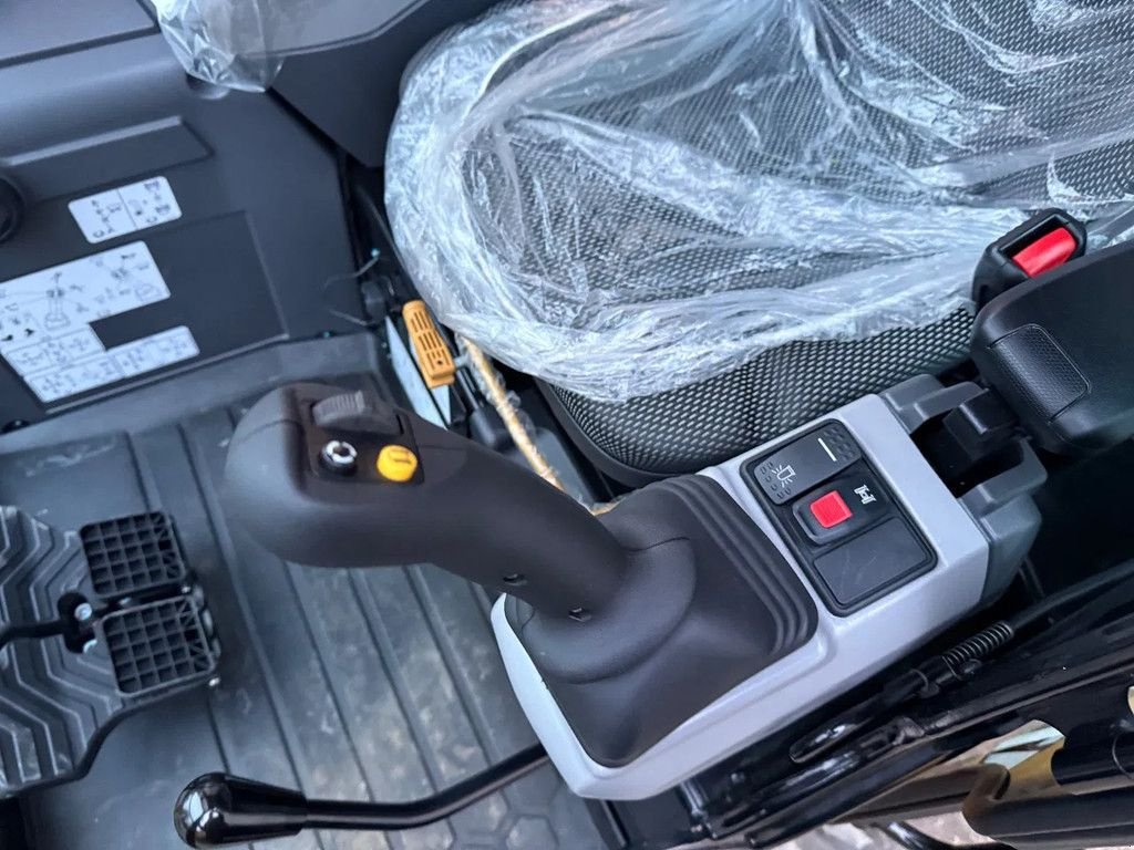 Minibagger tip Caterpillar 301.8NG, Gebrauchtmaschine in Doetinchem (Poză 8)