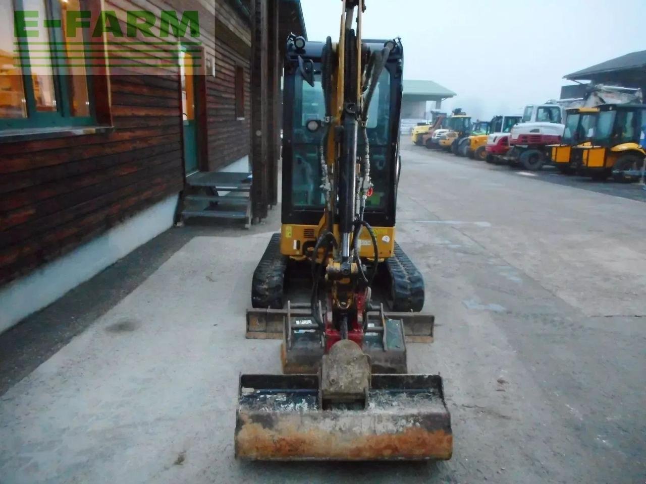 Minibagger des Typs Caterpillar 302 cr ( 2.262kg ) powertilt - hydr. sw - 3 löff, Gebrauchtmaschine in ST. NIKOLAI/DR. (Bild 7)