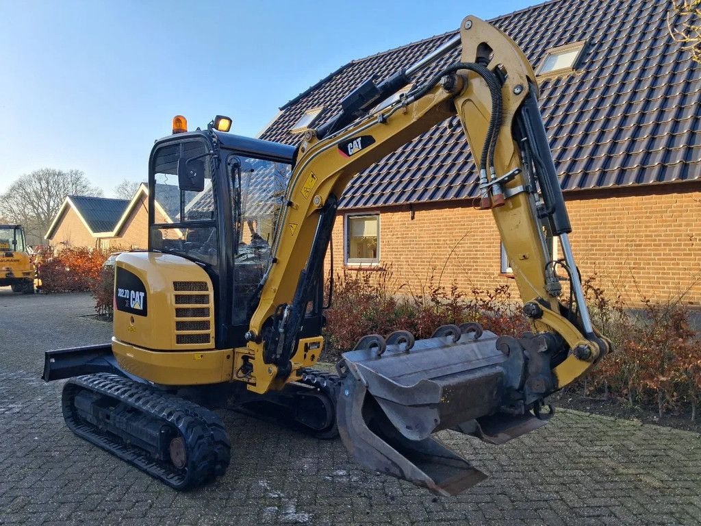 Minibagger типа Caterpillar 302.7D minigraver 3bakjes, Gebrauchtmaschine в Lunteren (Фотография 5)