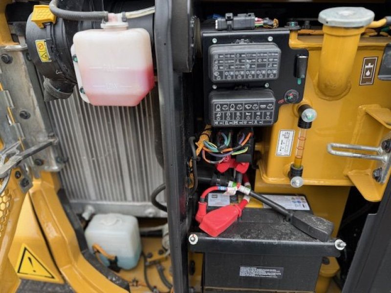 Minibagger типа Caterpillar 303.5E cr, Gebrauchtmaschine в Cuijk (Фотография 7)