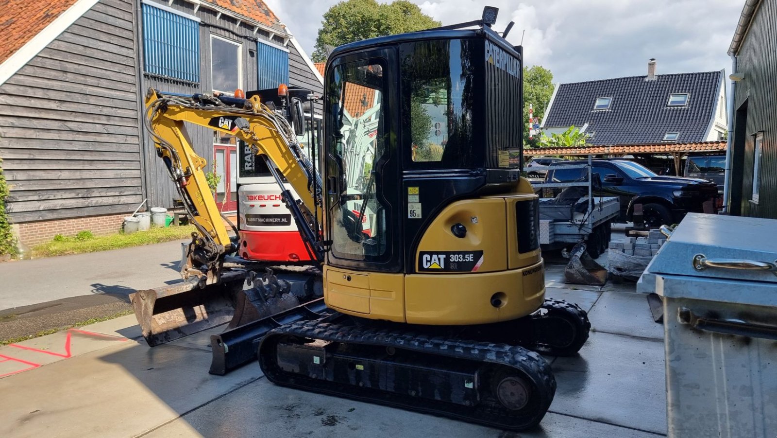 Minibagger van het type Caterpillar 303.5E CR, Gebrauchtmaschine in Assendelft (Foto 3)