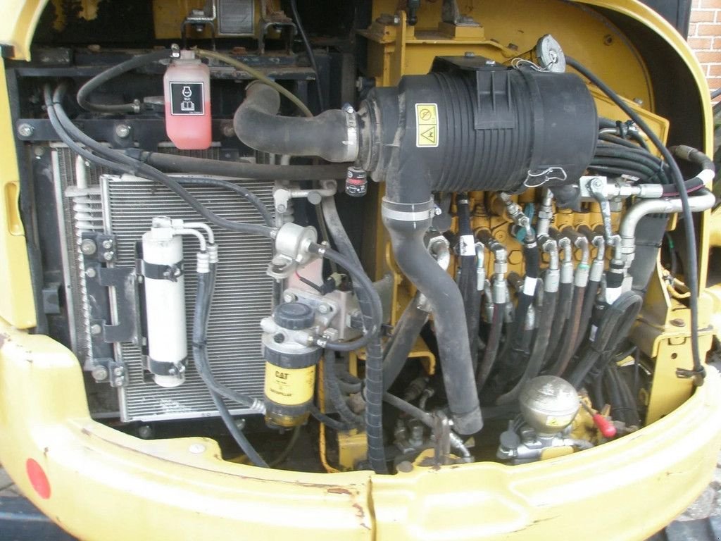 Minibagger des Typs Caterpillar 303.5E, Gebrauchtmaschine in Barneveld (Bild 5)