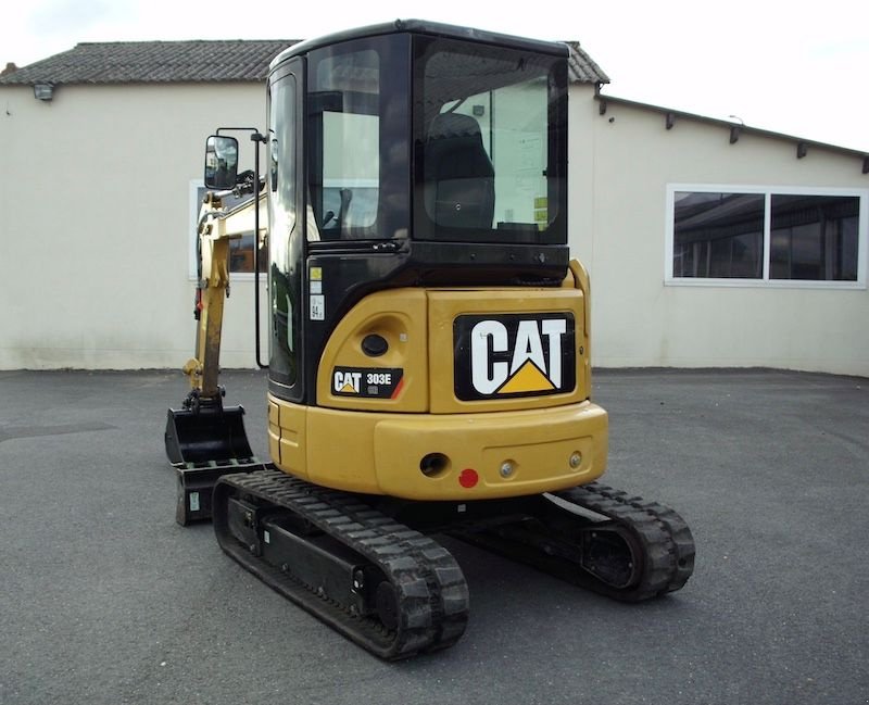 Minibagger des Typs Caterpillar 303E, Gebrauchtmaschine in St Cyr/Morin (Bild 2)