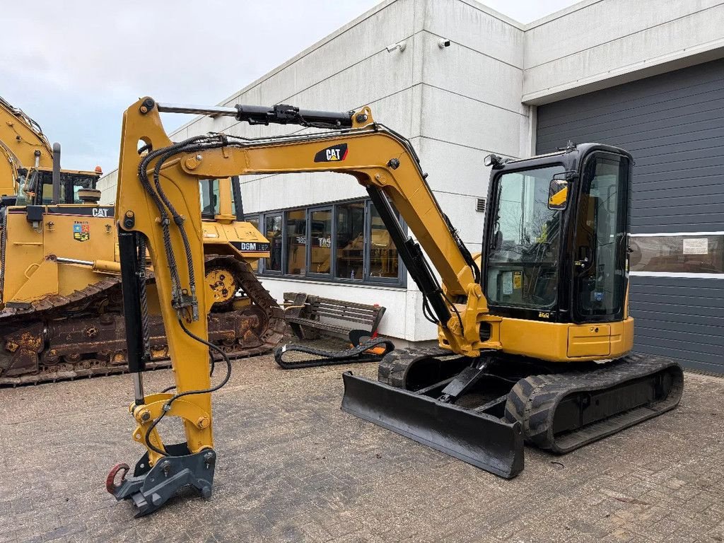 Minibagger от тип Caterpillar 305.5E One Bucket, Gebrauchtmaschine в Doetinchem (Снимка 2)