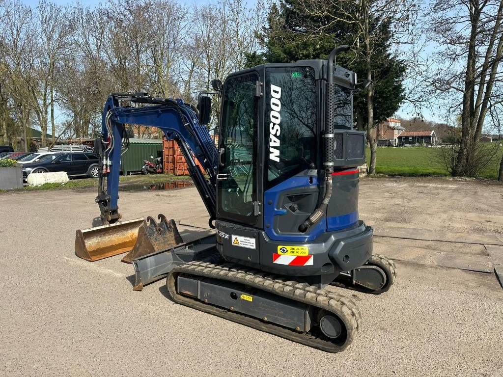 Minibagger типа Doosan DX 35 Z, Gebrauchtmaschine в Wijdewormer (Фотография 8)