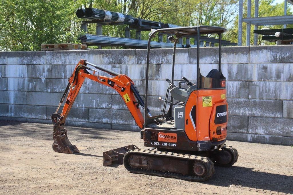 Minibagger del tipo Doosan DX17Z, Gebrauchtmaschine en Antwerpen (Imagen 3)