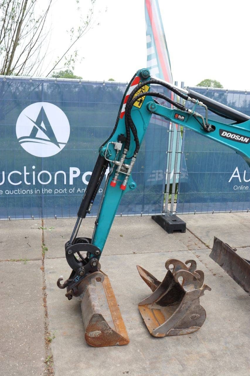 Minibagger des Typs Doosan DX19, Gebrauchtmaschine in Antwerpen (Bild 11)