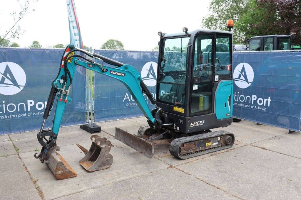 Minibagger des Typs Doosan DX19, Gebrauchtmaschine in Antwerpen (Bild 9)