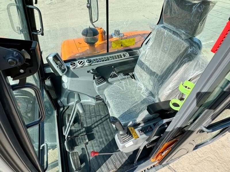 Minibagger a típus Doosan DX60 E-10N NEW!, Neumaschine ekkor: Veldhoven (Kép 8)