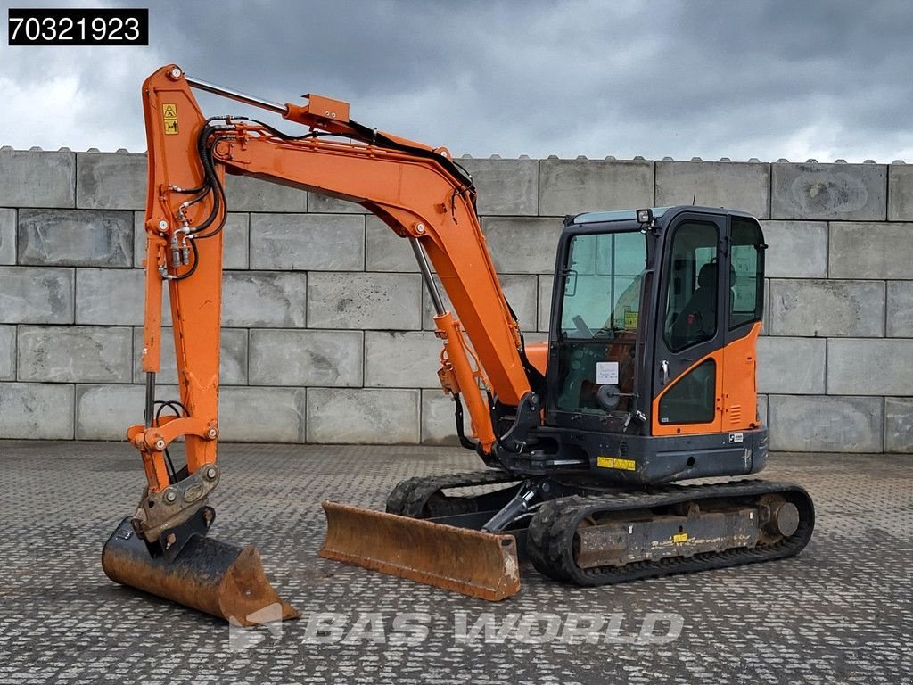 Minibagger del tipo Doosan DX63-3 A/C - 3 Buckets, Gebrauchtmaschine en Veghel (Imagen 2)